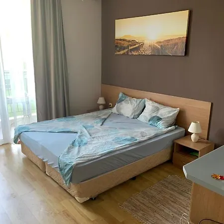 Afrodita I 112 Private Cozy Sunny Slantschew brjag